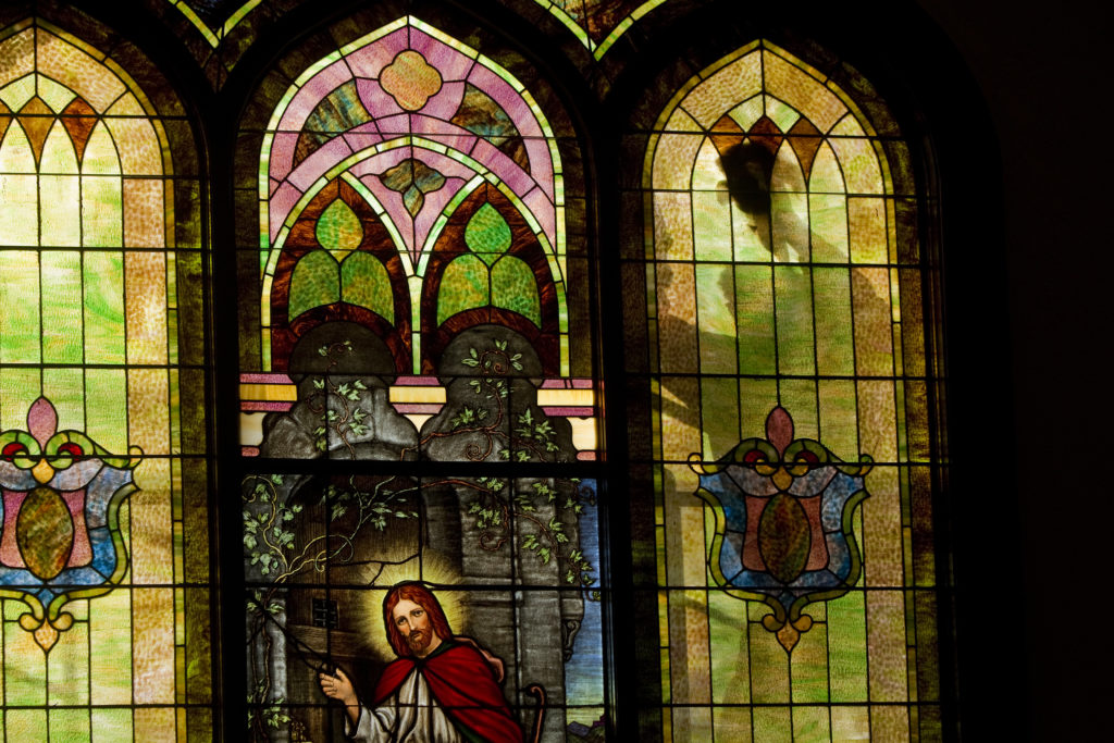 Eudora church rallies to fund repair of 100yearold stainedglass